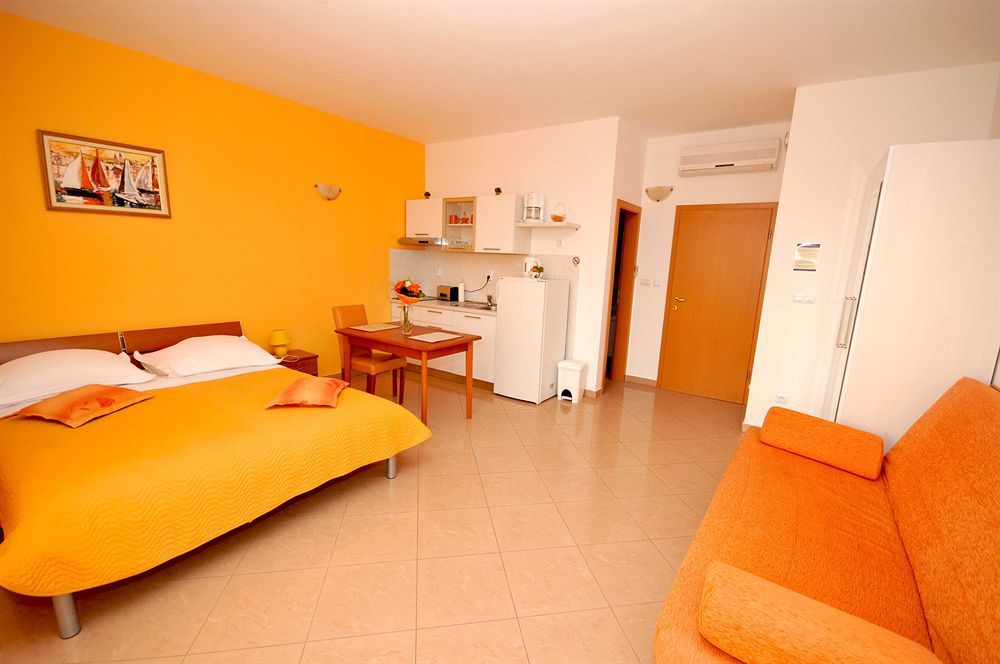 Apartmani Trogir Zewnętrze zdjęcie
